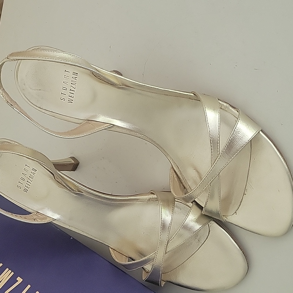 Woman shoes